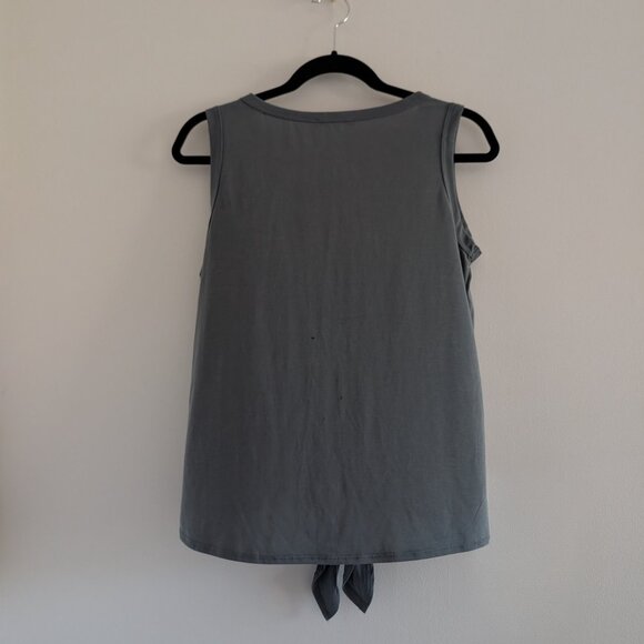 3/$30 flowy button down tie front tank - Picture 6 of 8